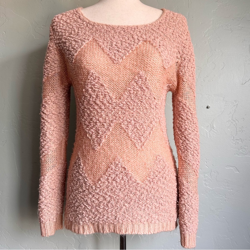Y2K Vintage Charlotte‎ Russe Peachy Pink Blush Textured Chevron Sweater Medium